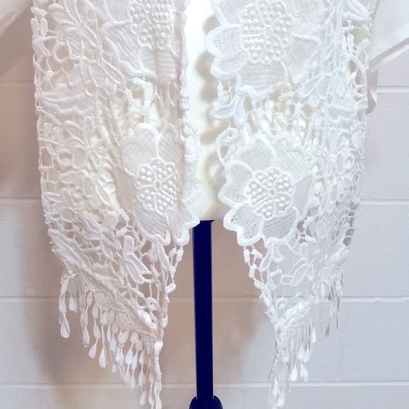 Kate & Mallory Open Lace Shrug - NWOT - Picture 3 of 6